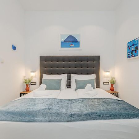 Tango Luxury Rooms สปลิท ภายนอก รูปภาพ