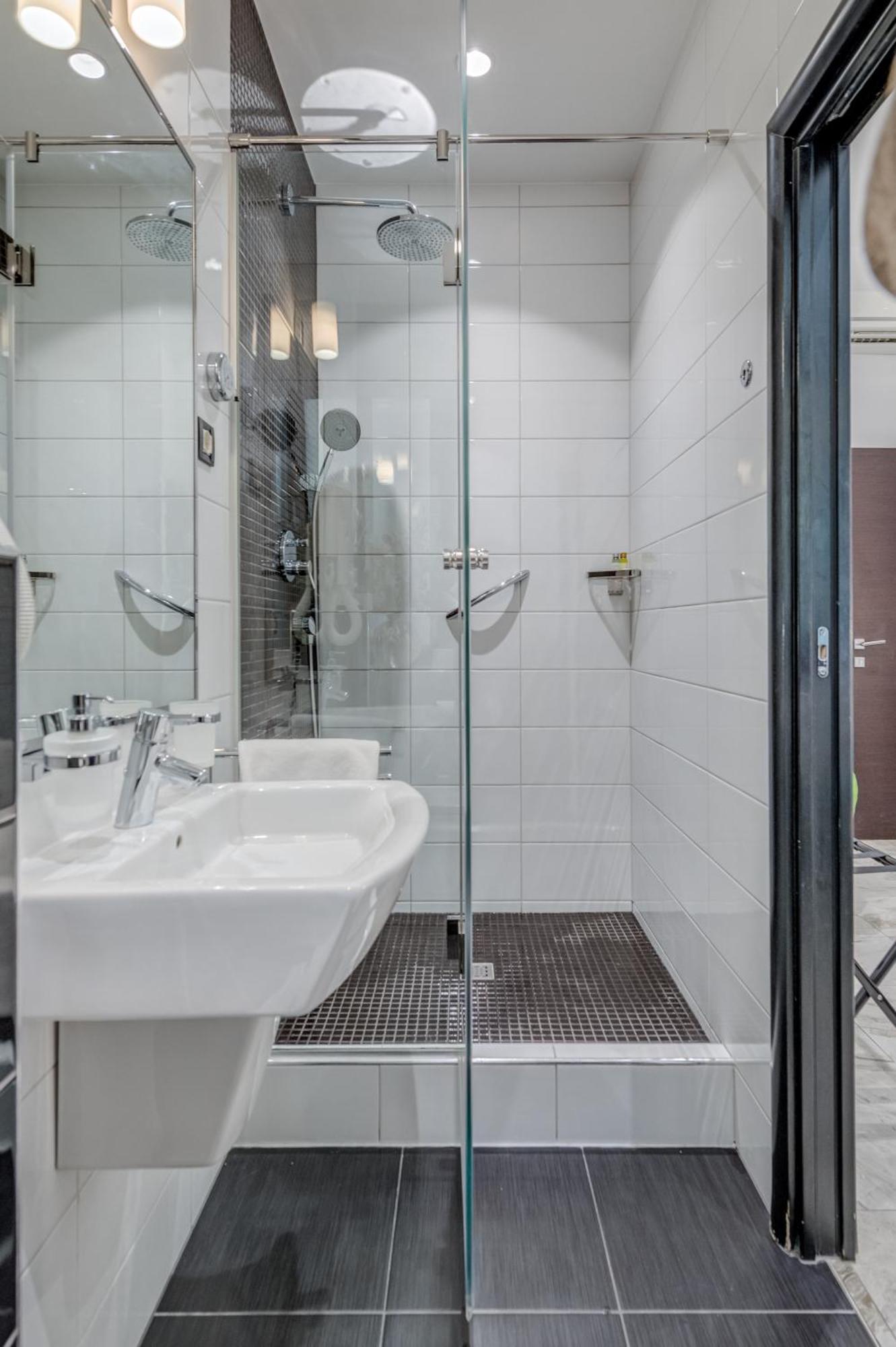 Tango Luxury Rooms สปลิท ภายนอก รูปภาพ